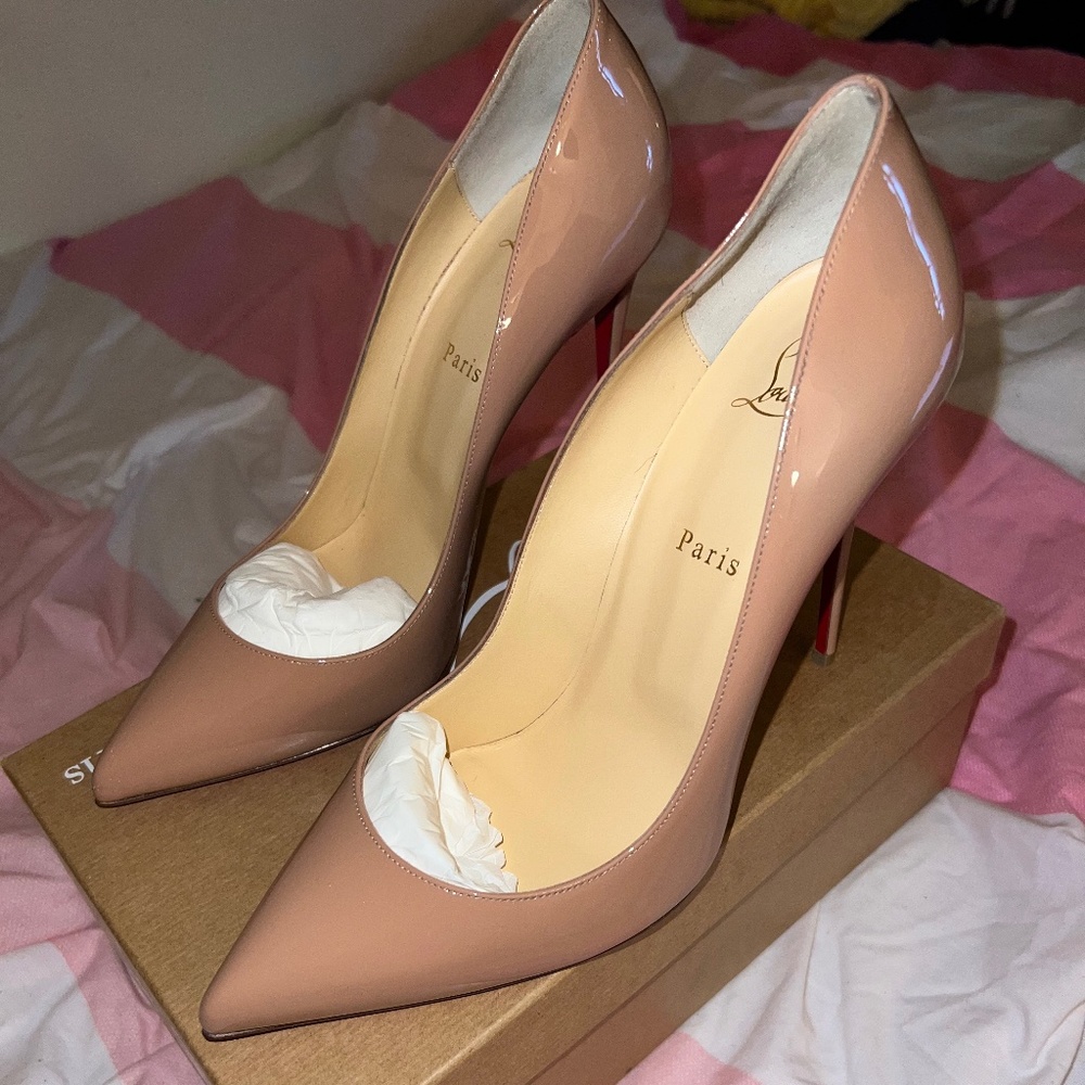 ‼️* SOLD*‼️Pigalle Follies